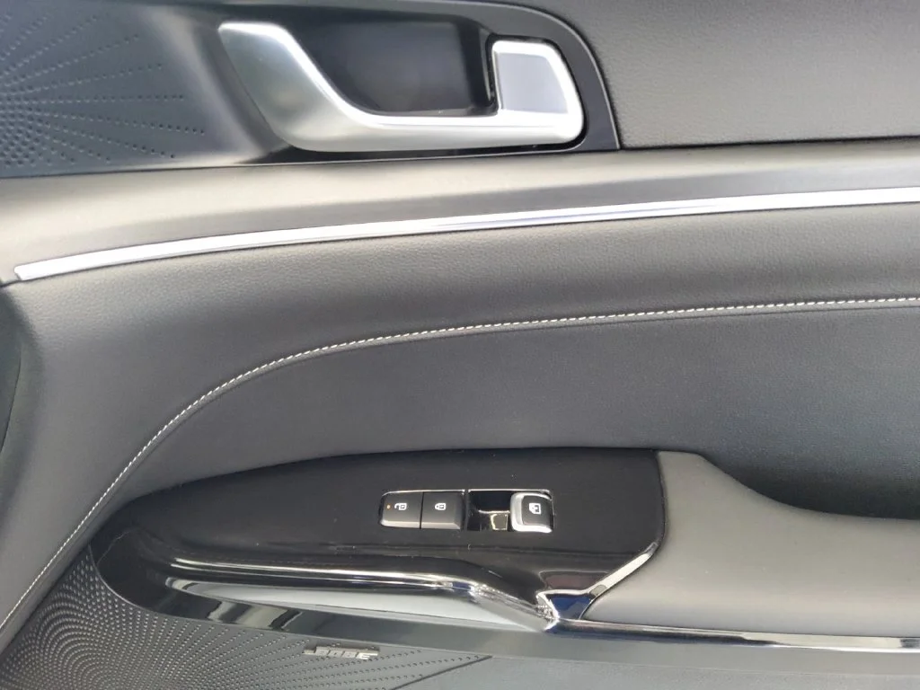 Certified Used 2025 Gray Kia GT-Line image 15