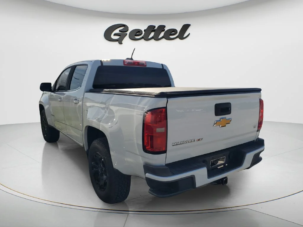 Used 2020 SUMMIT WHITE Chevrolet 2WD LT image 5
