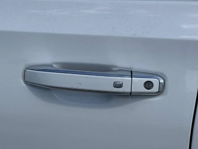Used 2022 White Chevrolet Premier image 47