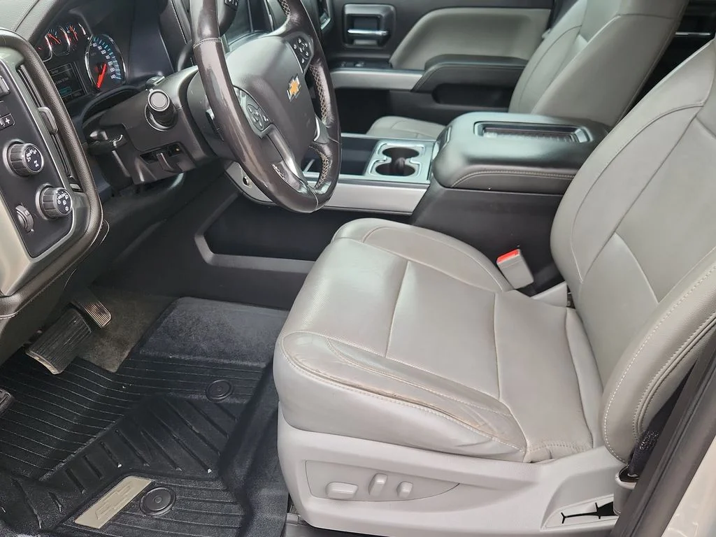 Used 2018 Silver Chevrolet LTZ image 7