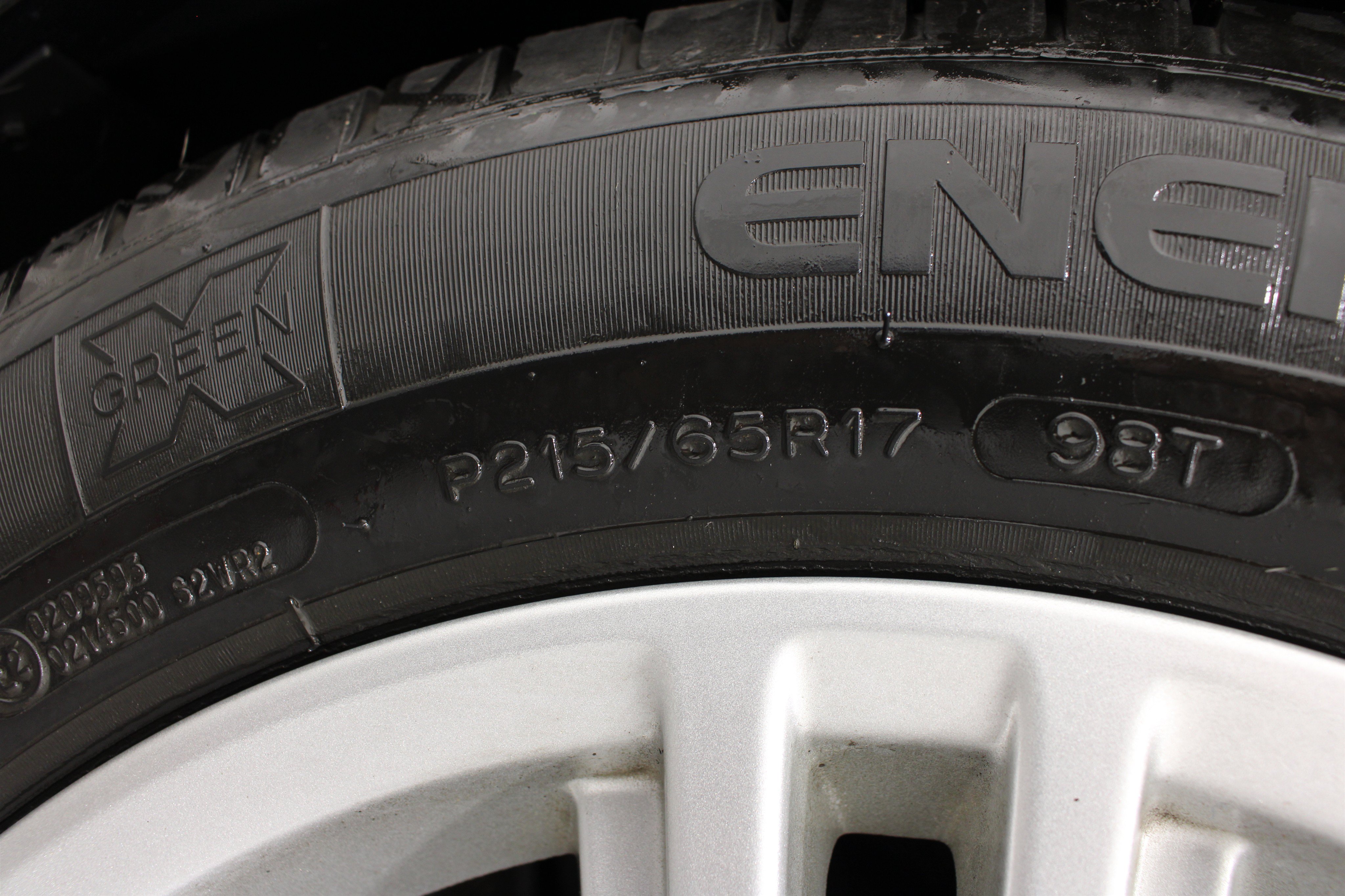 Used 2013 Black Ford V6 image 31