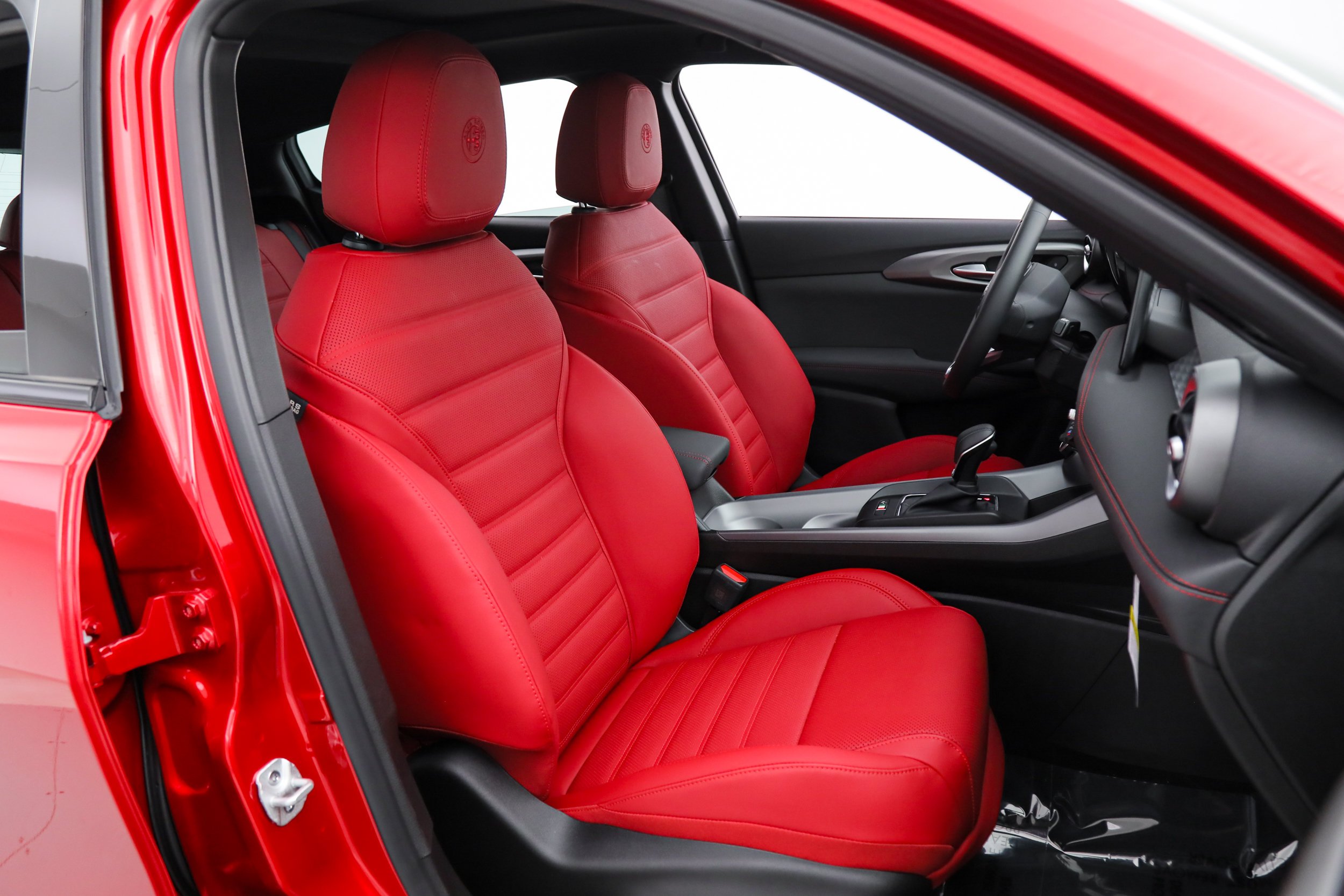 New 2026 Rosso Brera (Red) Exterior Paint Alfa Romeo Sprint image 11
