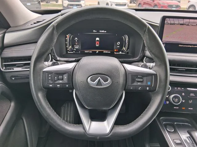 Used 2023 Black INFINITI LUXE image 10