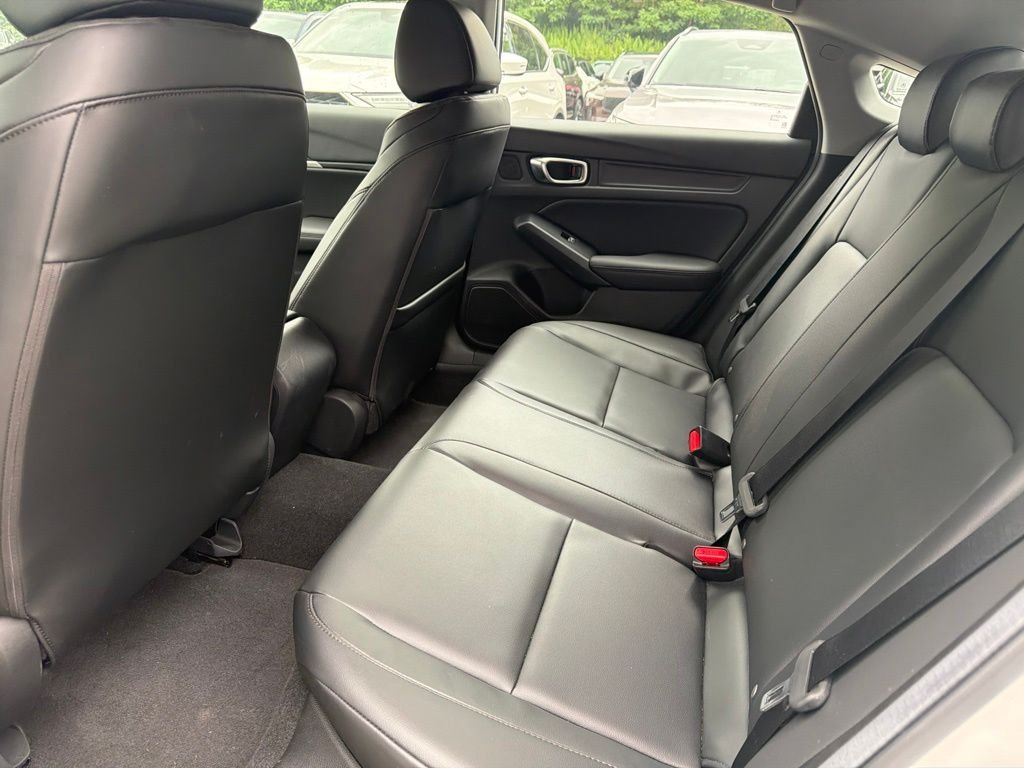 Used 2024 Platinum White Pearl Acura Base image 6