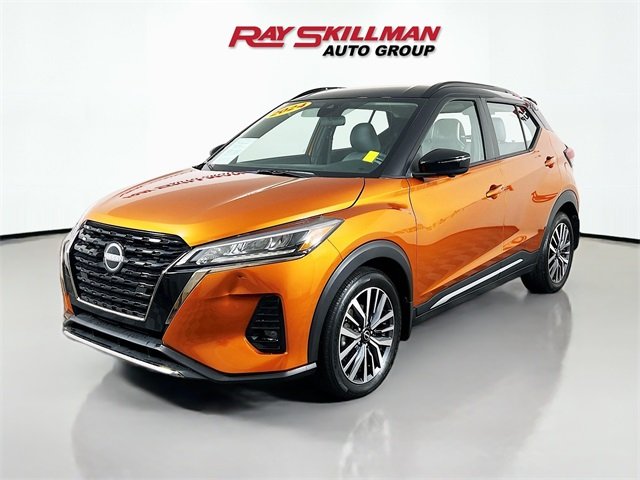 2024 Nissan Kicks SR photo 2