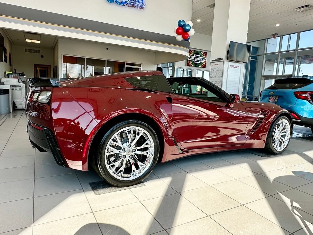 Used 2018 LONG BEACH RED METALLIC TINTCOAT Chevrolet Z06 1LZ image 3
