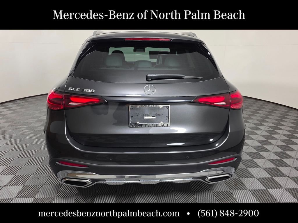 New 2026 Graphite Grey Metallic Mercedes-Benz GLC 300 image 5