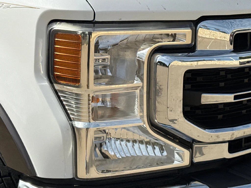 Used 2021  Ford Lariat image 4