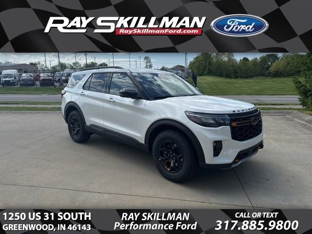 New 2026 Star White Metallic Tri-Coat Ford Tremor® image 1