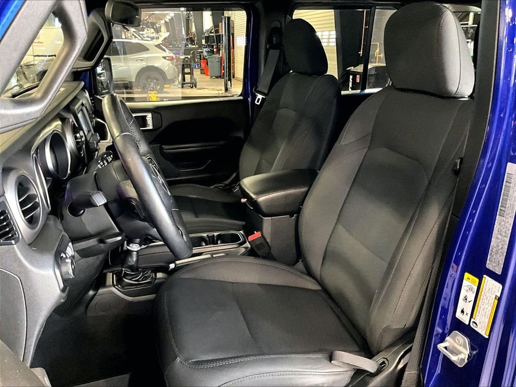 Used 2019 Blue Jeep Unlimited Sport S image 10