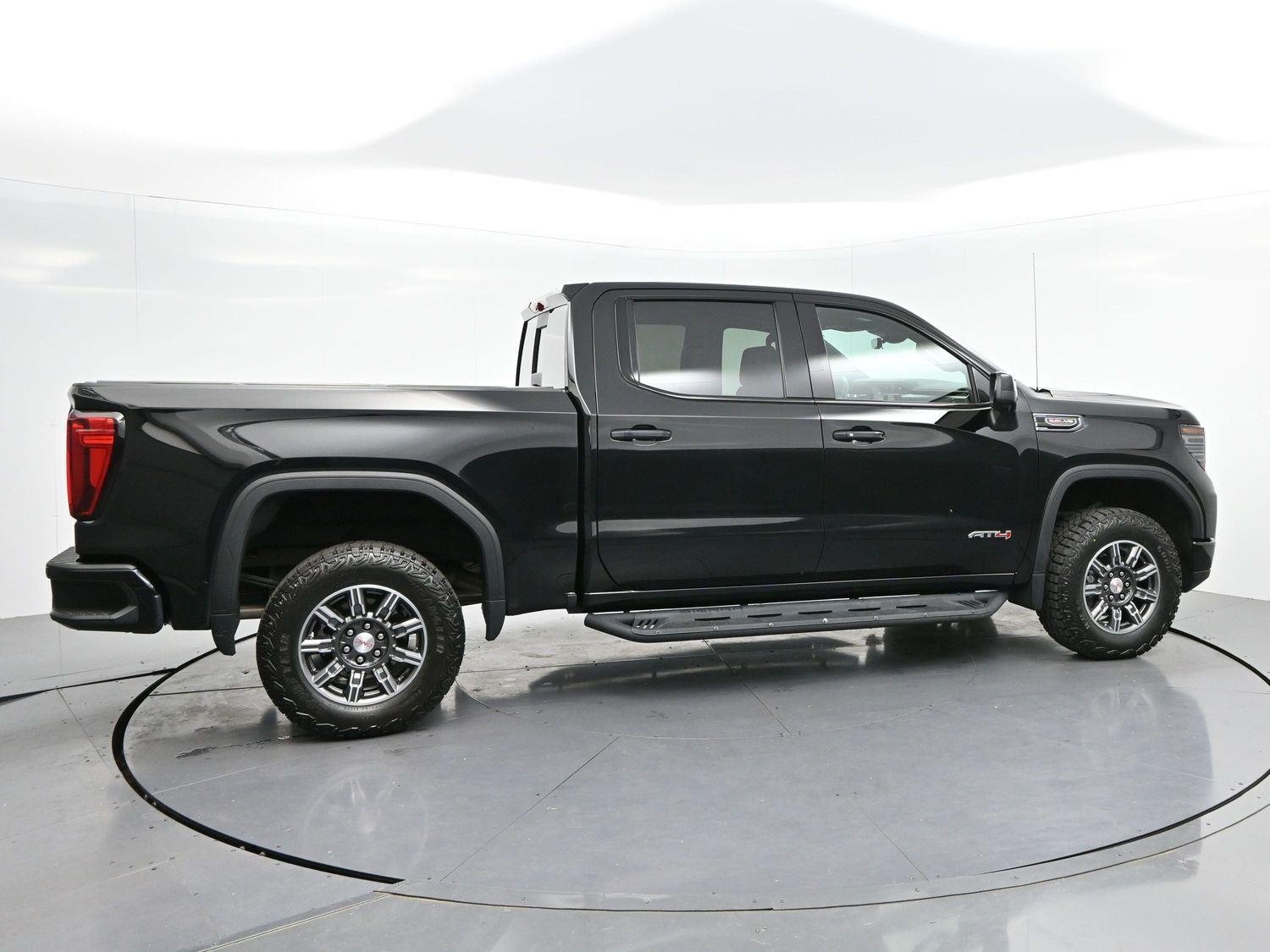 Used 2024 Onyx Black GMC AT4 image 8