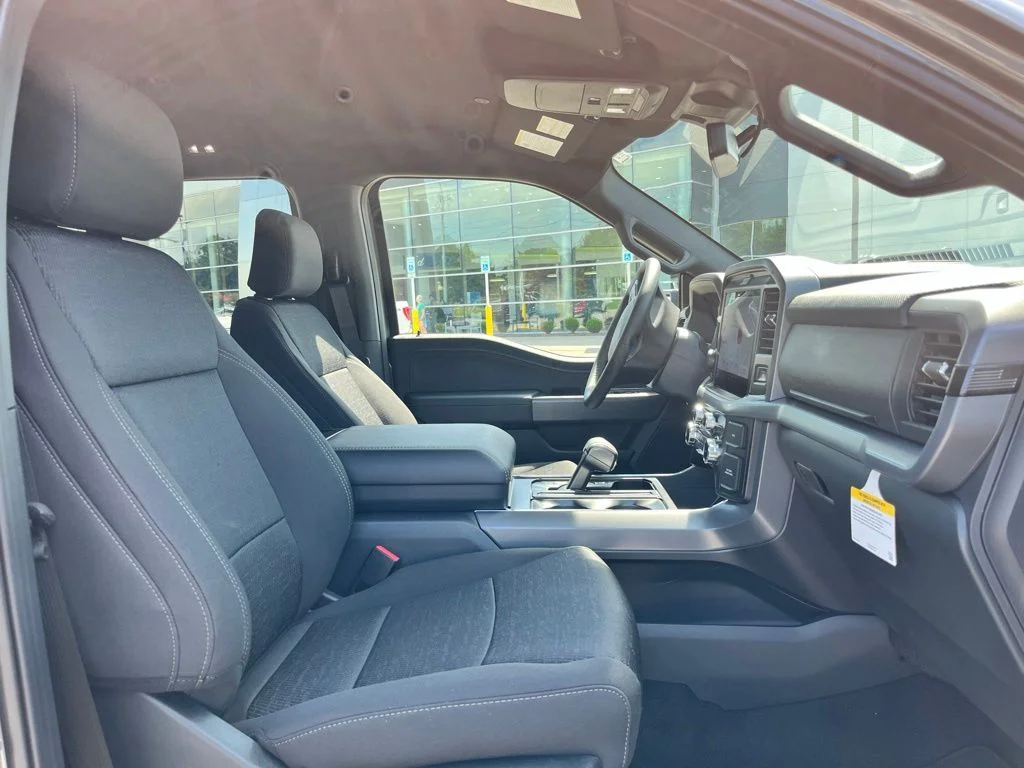 New 2026 Gray Ford XLT image 7
