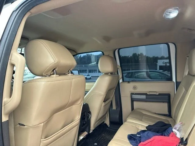 Used 2012 White Ford Lariat image 26