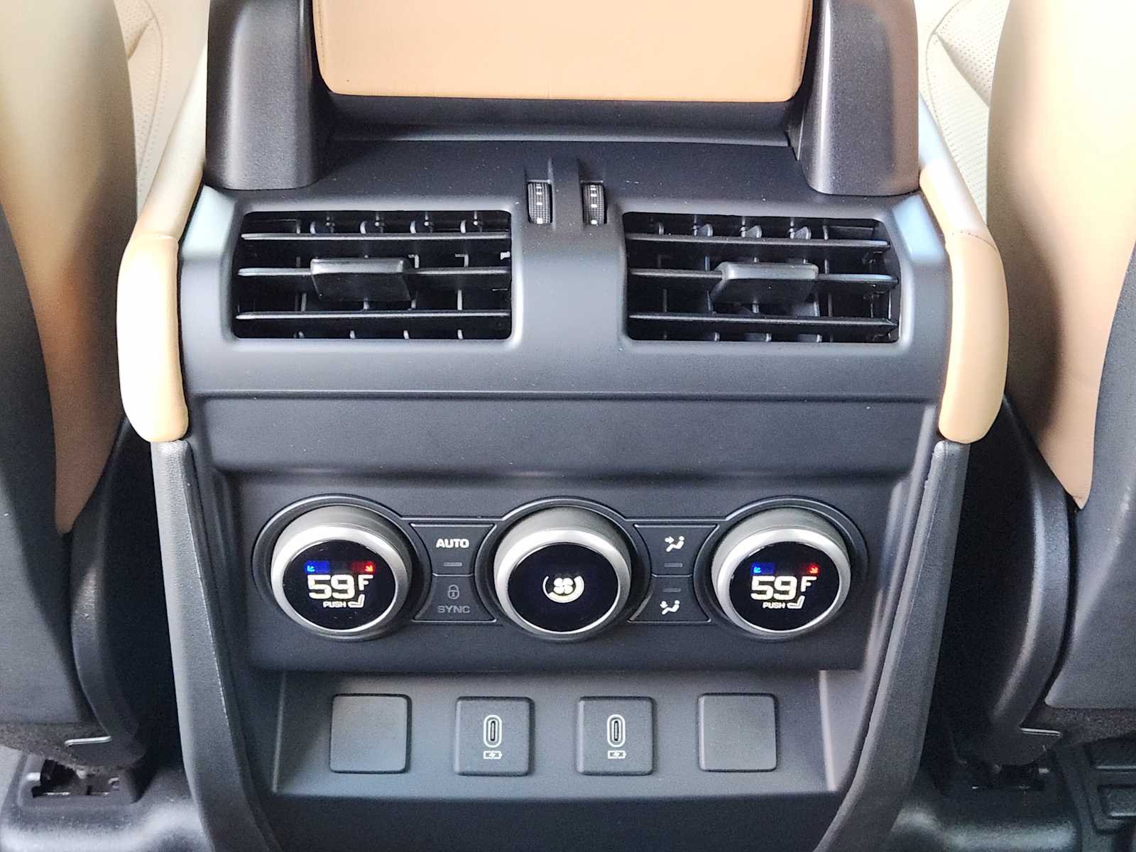 New 2026 Fuji White LAND ROVER X-Dynamic SE image 29