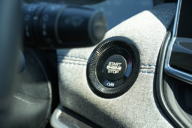 Used 2024 Black Jeep Latitude image 28