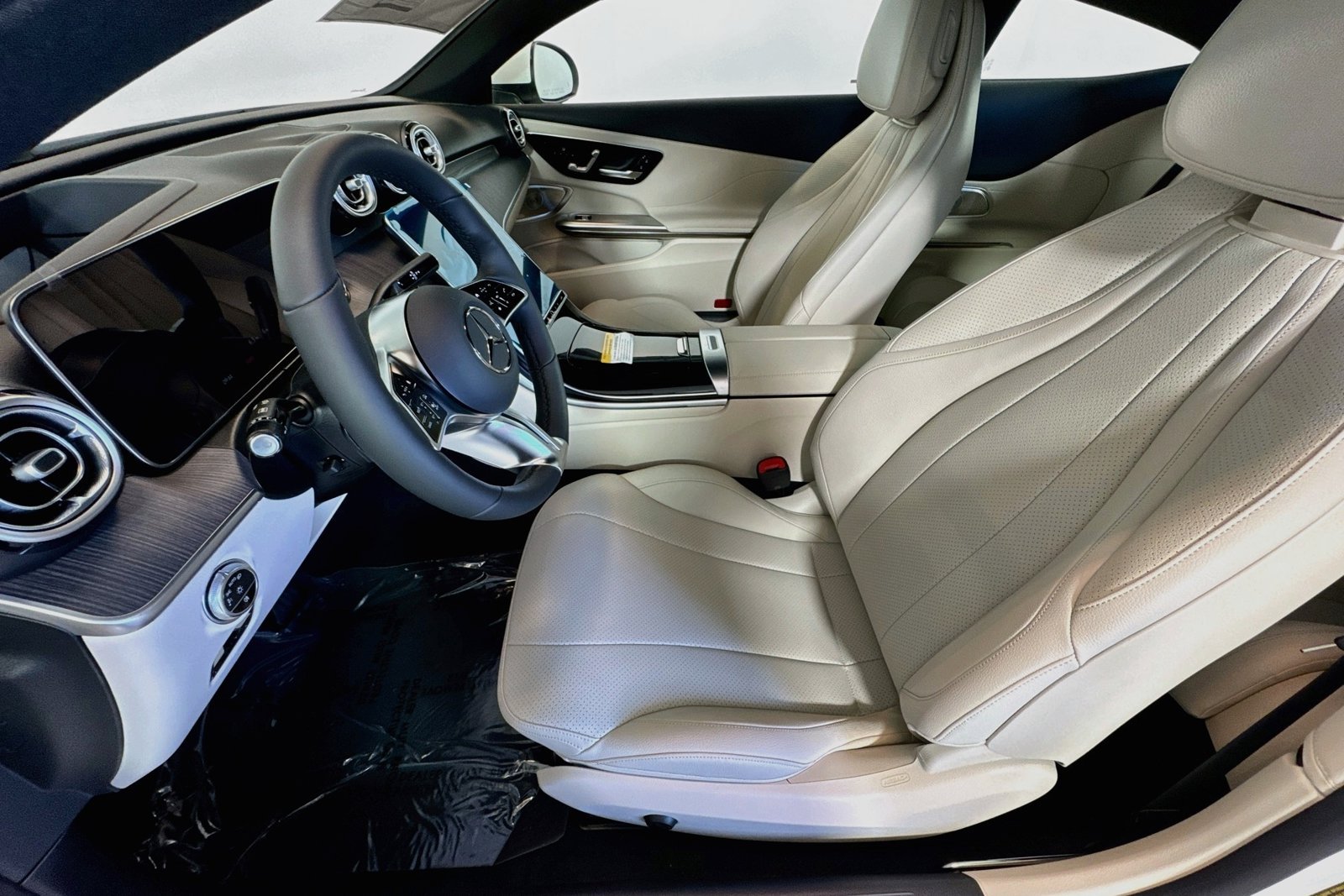 New 2027 Polar White Mercedes-Benz CLE 300 image 18