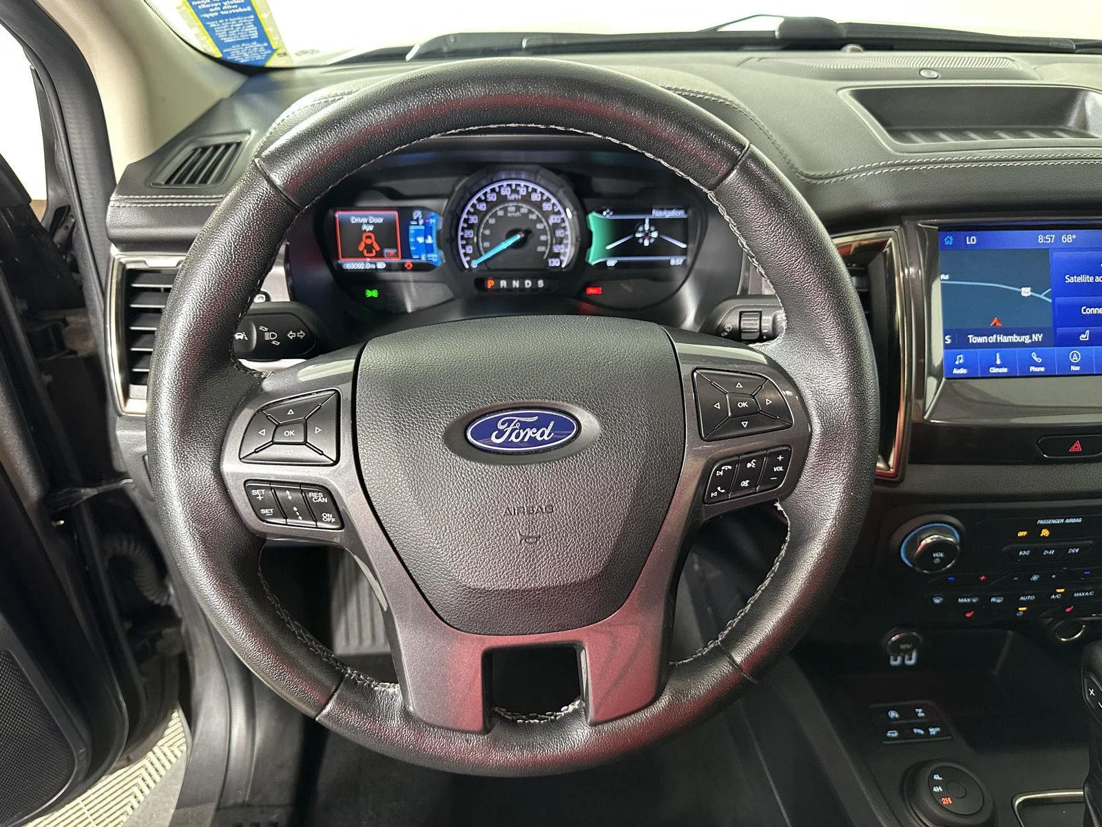 Used 2019 Magnetic Ford LARIAT image 13