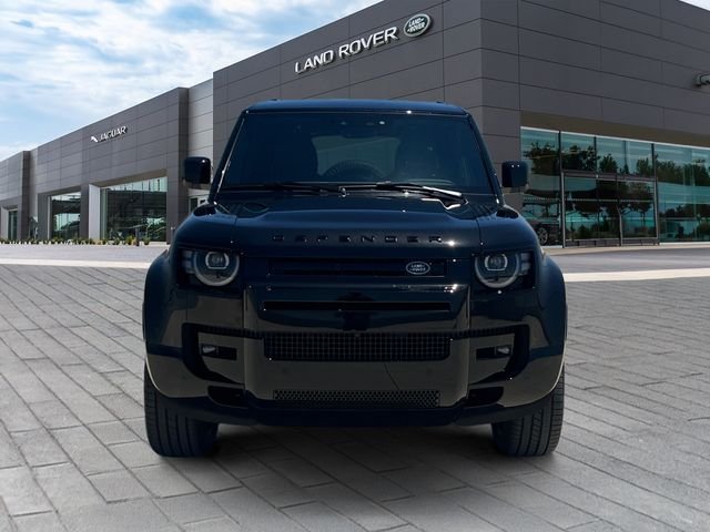 New 2026 Santorini Black Land Rover X-Dynamic SE image 8