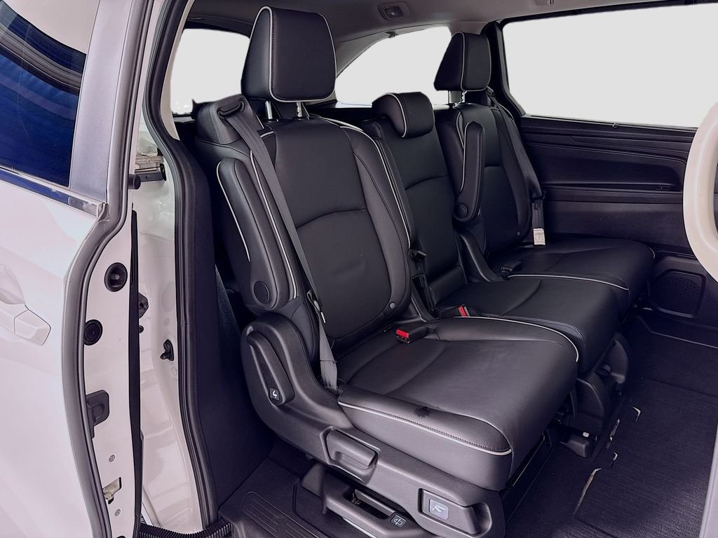 2025 Honda Odyssey Touring - Photo 25