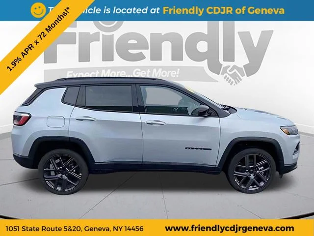 New 2026 Silver Zynith Metallic Clear-Coat Exterior Paint Jeep Limited image 4