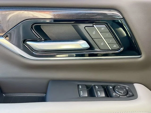 2026 GMC Yukon XL Elevation - Photo 13