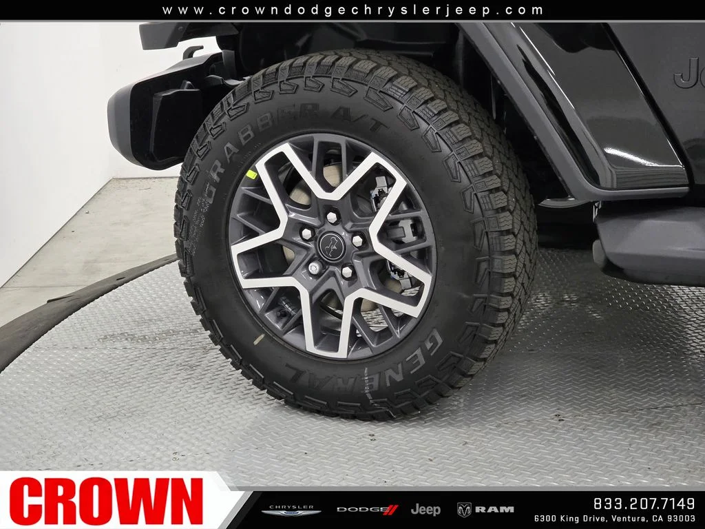 New 2026 Black Clear-Coat Exterior Paint Jeep Sahara image 9