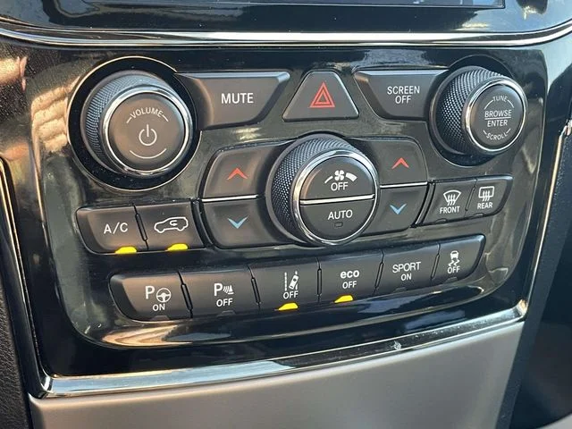 Certified Used 2020 Velvet Red Pearlcoat Jeep High Altitude image 30