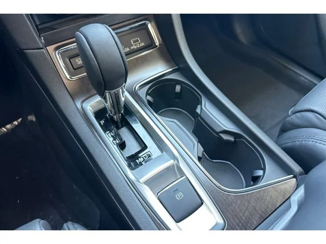 New 2026 CRYSTAL BLACK SILICA Subaru Touring 7-Passenger image 48