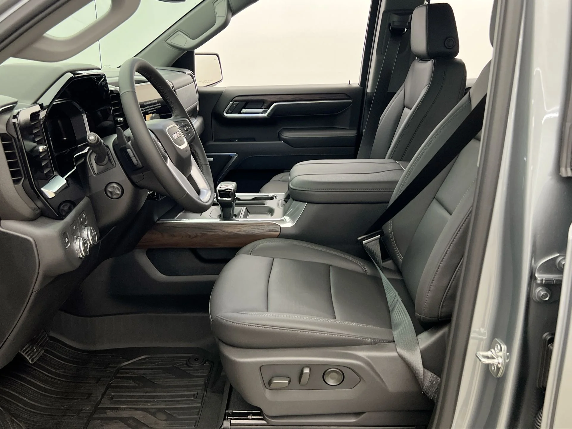 New 2026 Sterling Metallic GMC SLT image 63