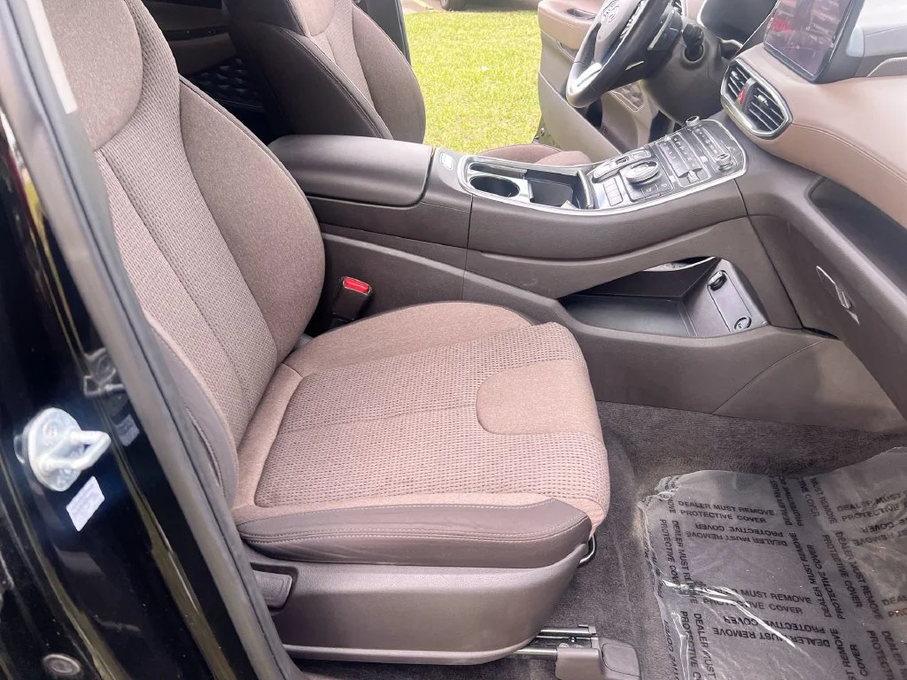 Used 2023 Black Hyundai SEL Convenience image 24