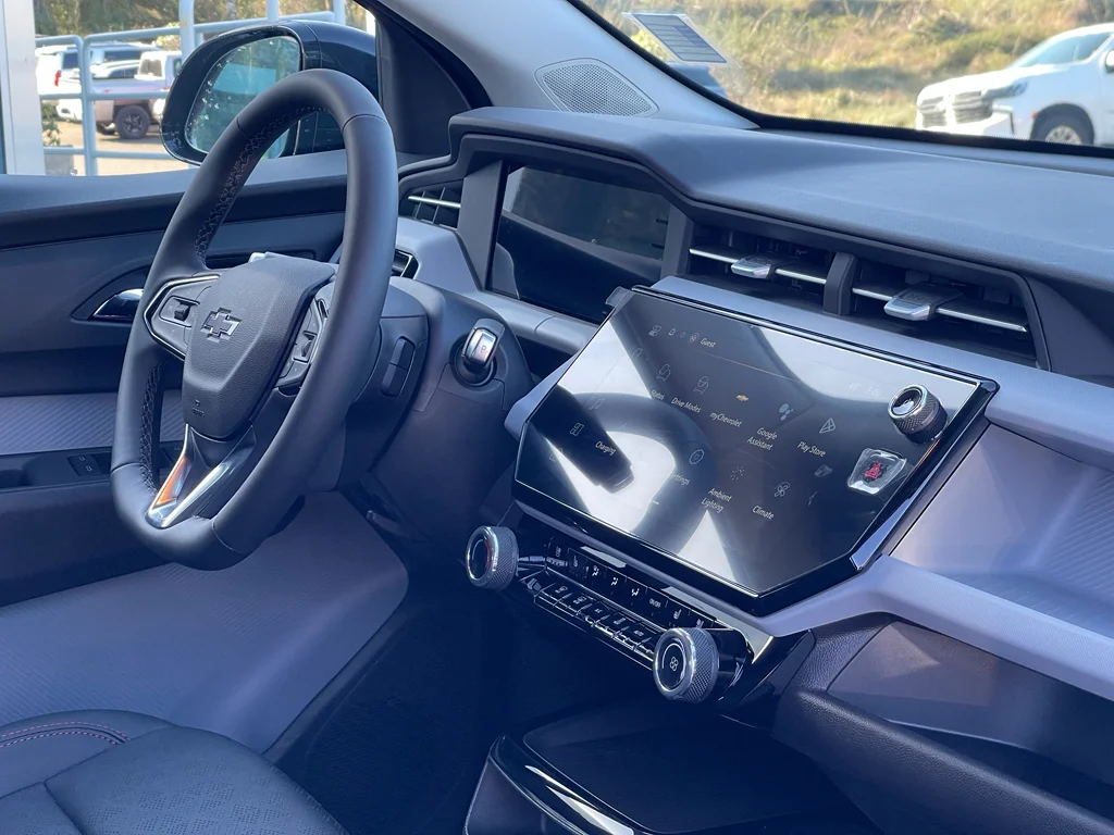 2027 Chevrolet Bolt RS - Photo 34