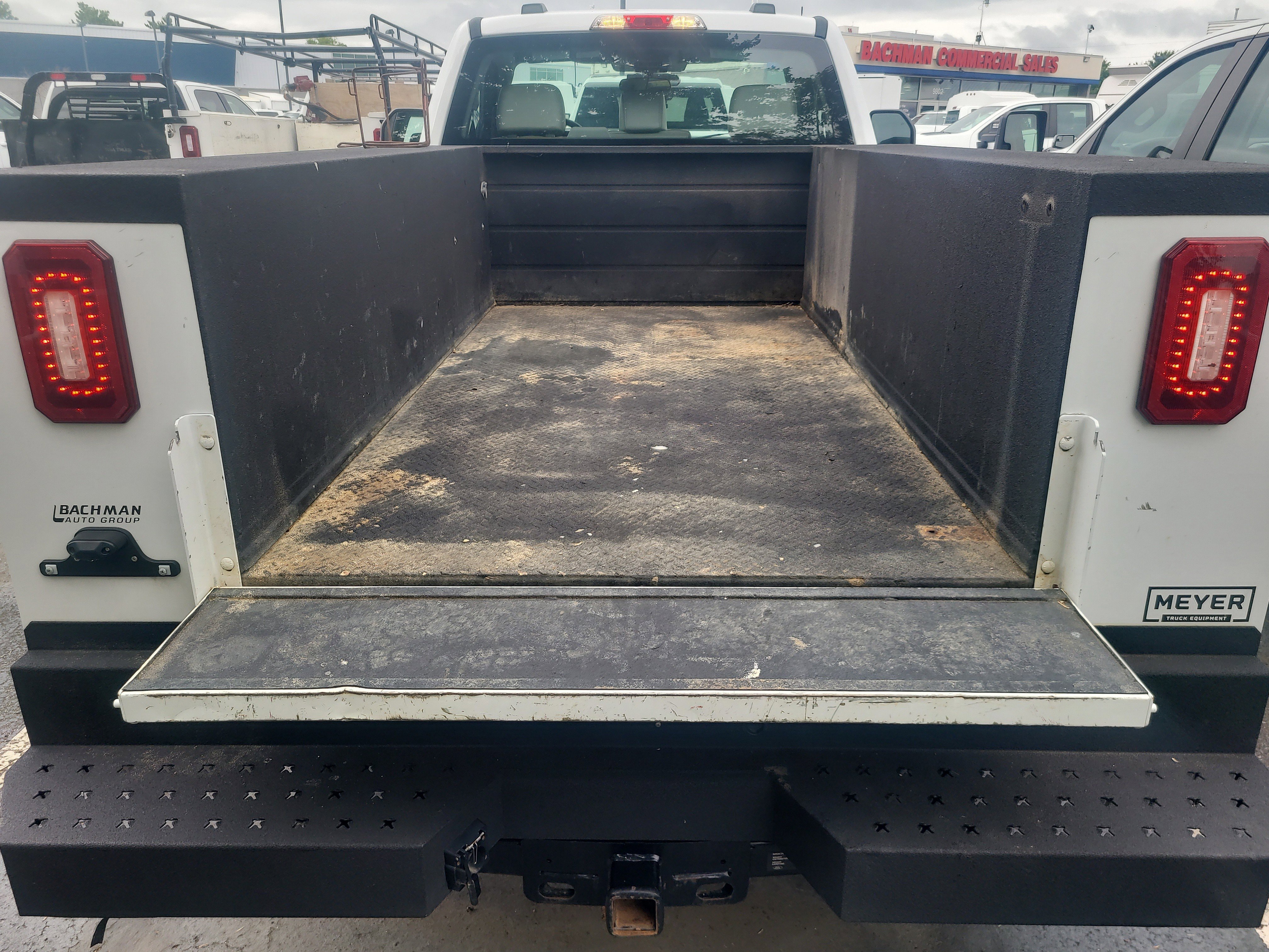 Used 2022 Oxford White Ford XL image 19