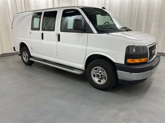 2024 GMC Savana 2500's photo