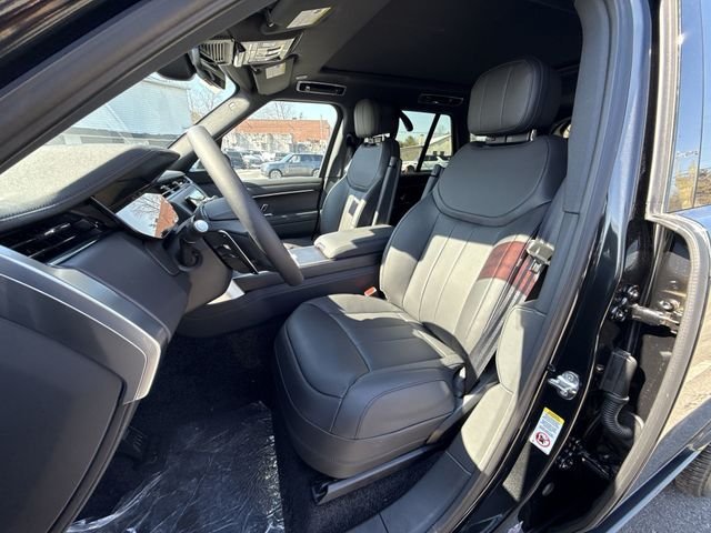 New 2026 Santorini Black Land Rover SE image 10