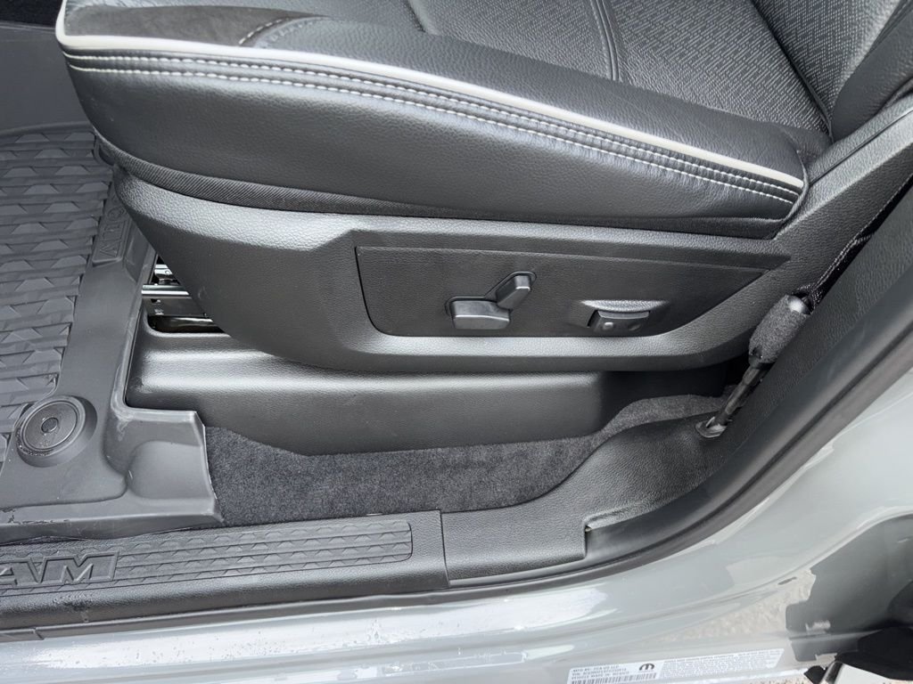 New 2026 Ceramic Gray Clear-Coat Exterior Paint RAM Laramie image 41