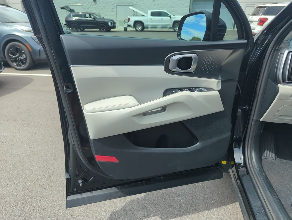 New 2026 Aurora Black Pearl Kia EX image 18