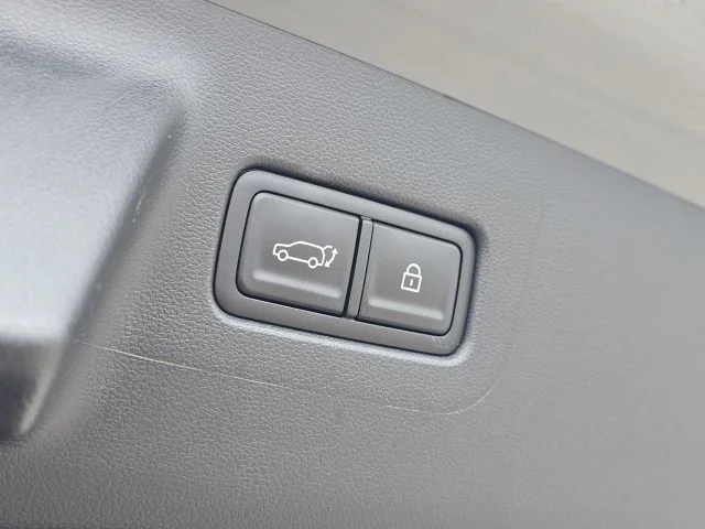Used 2025 Gray Hyundai XRT image 13