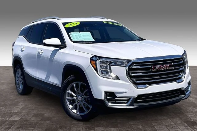 Used 2024 White GMC SLT image 11