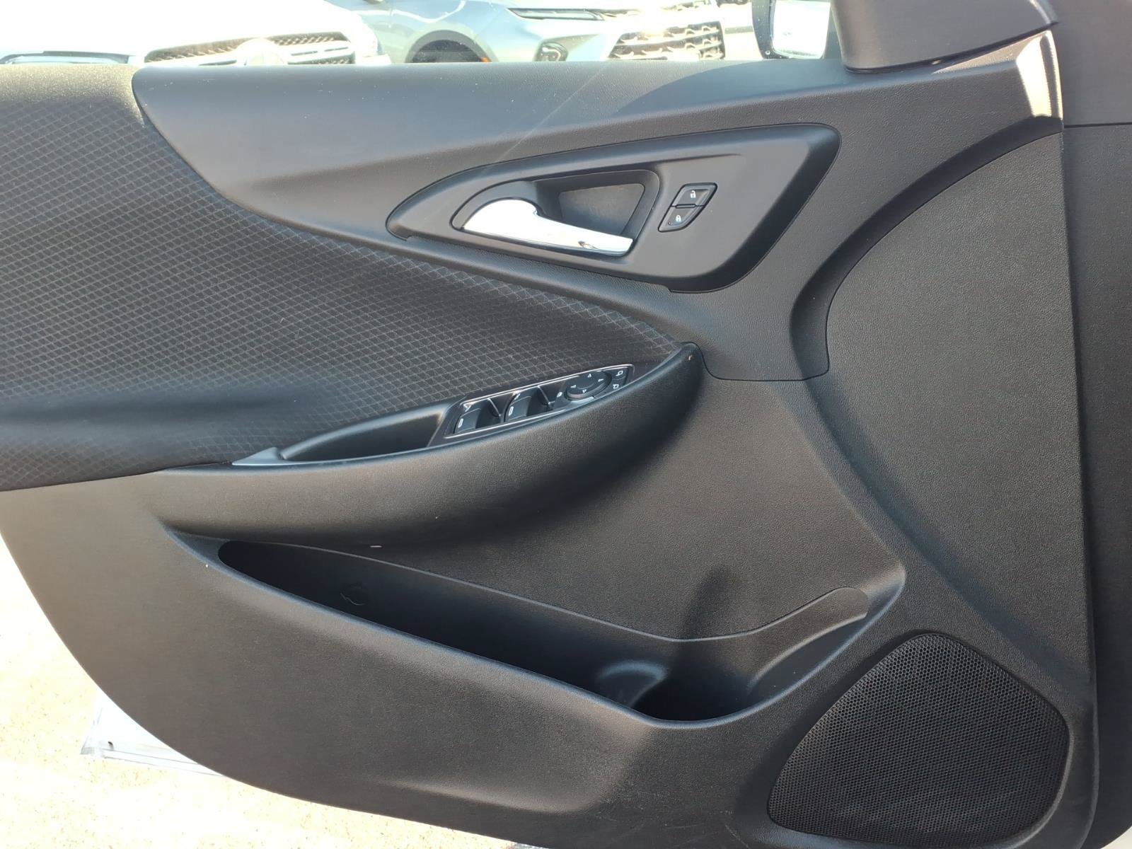 Used 2023 SUMMIT WHITE Chevrolet LT image 23