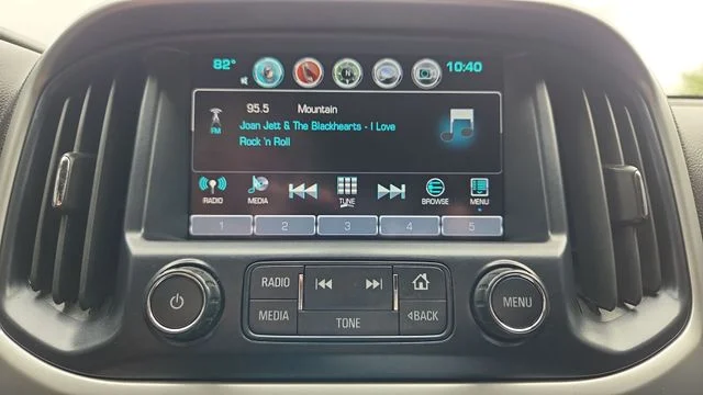 Used 2018 Blue Chevrolet ZR2 image 16