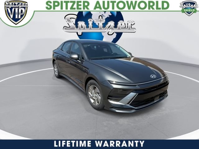 New 2026 Gray Hyundai SE image 28