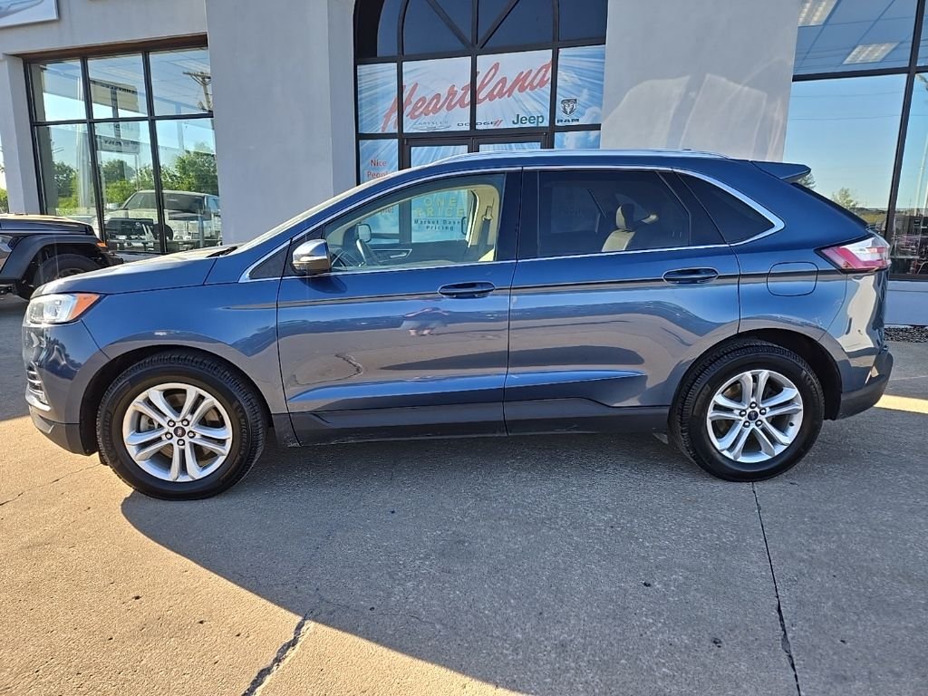 Used 2019 Blue Ford SEL image 5