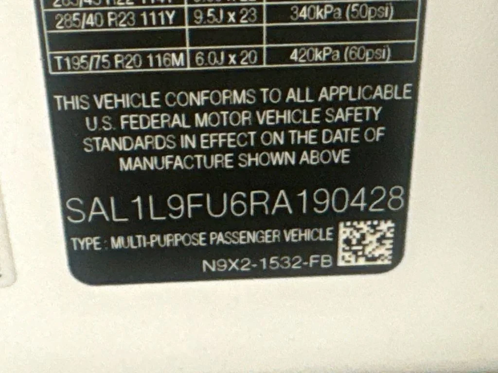 Certified Used 2024 White Land Rover Dynamic SE image 32