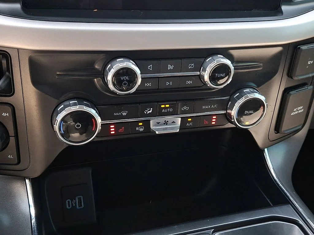 Used 2023 Gray Metallic Ford XLT image 15