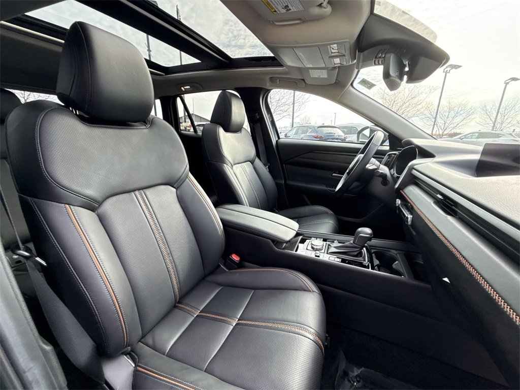 2025 MAZDA CX-50 - Image 26