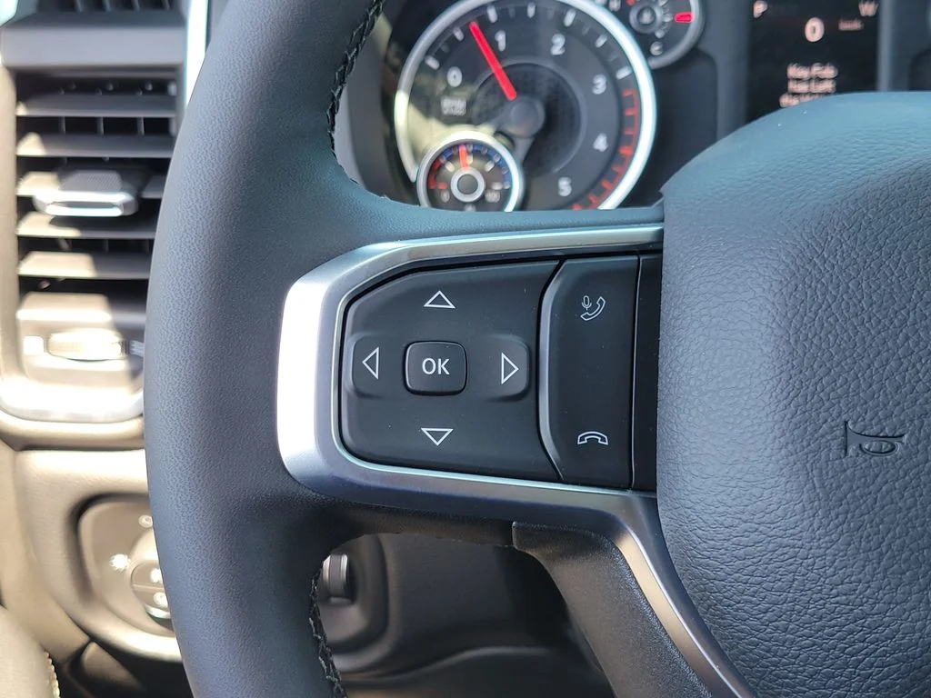 2026 Ram Ram 2500 Pickup photo 4