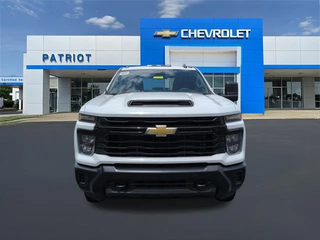 New 2026 Summit White Chevrolet Work Truck image 5