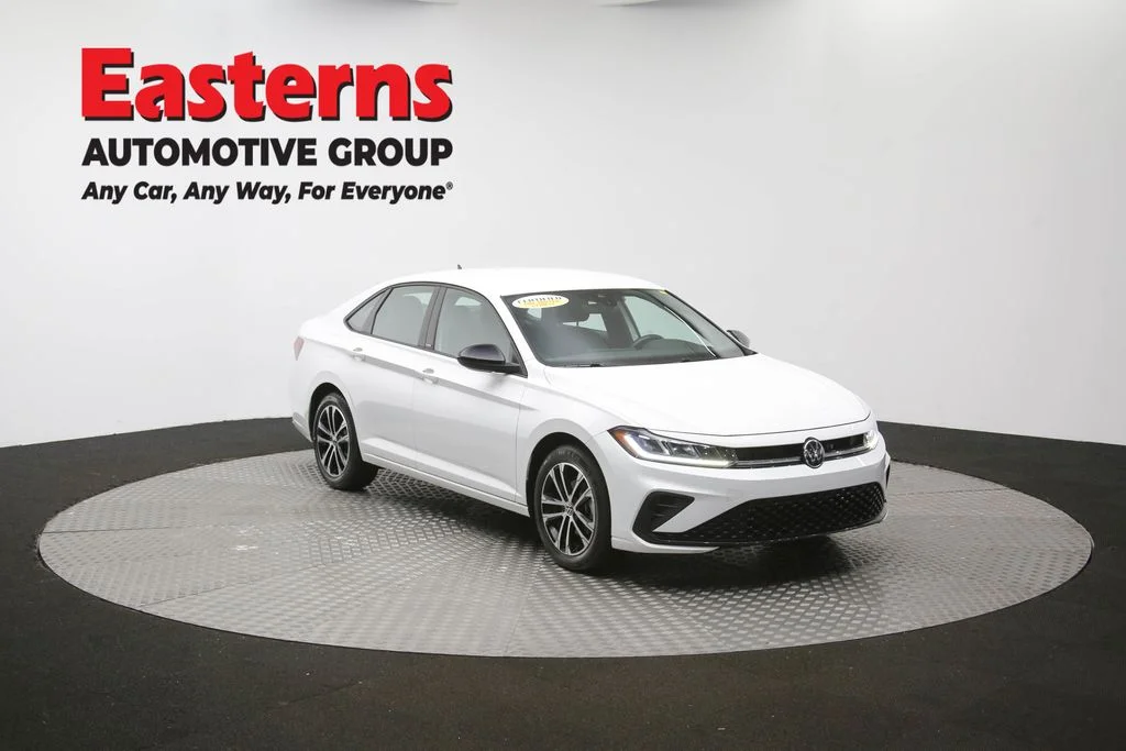 Used 2025 White Volkswagen 1.5T Sport image 48