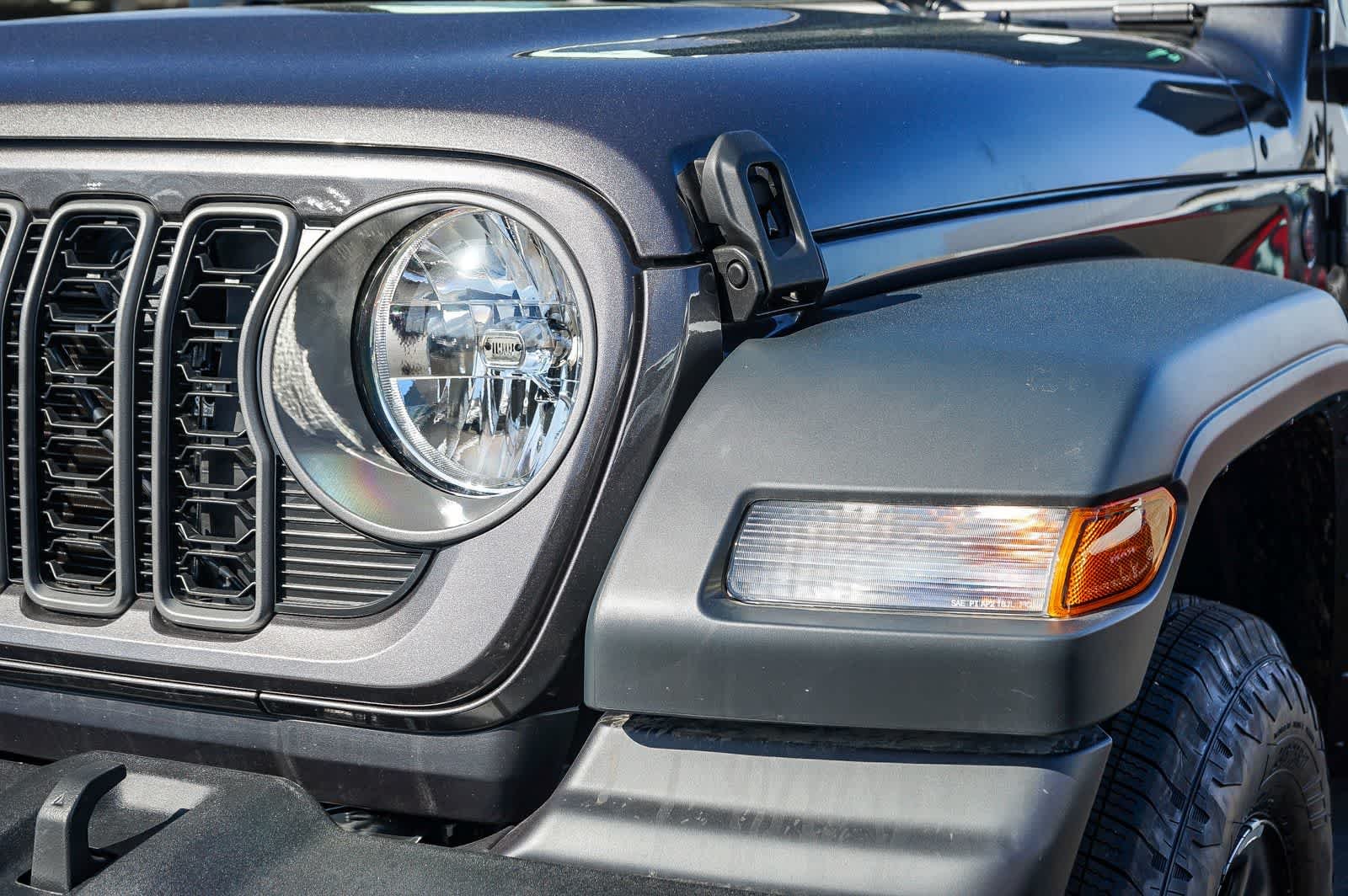 2026 Jeep Wrangler 2-Door Sport - Photo 8