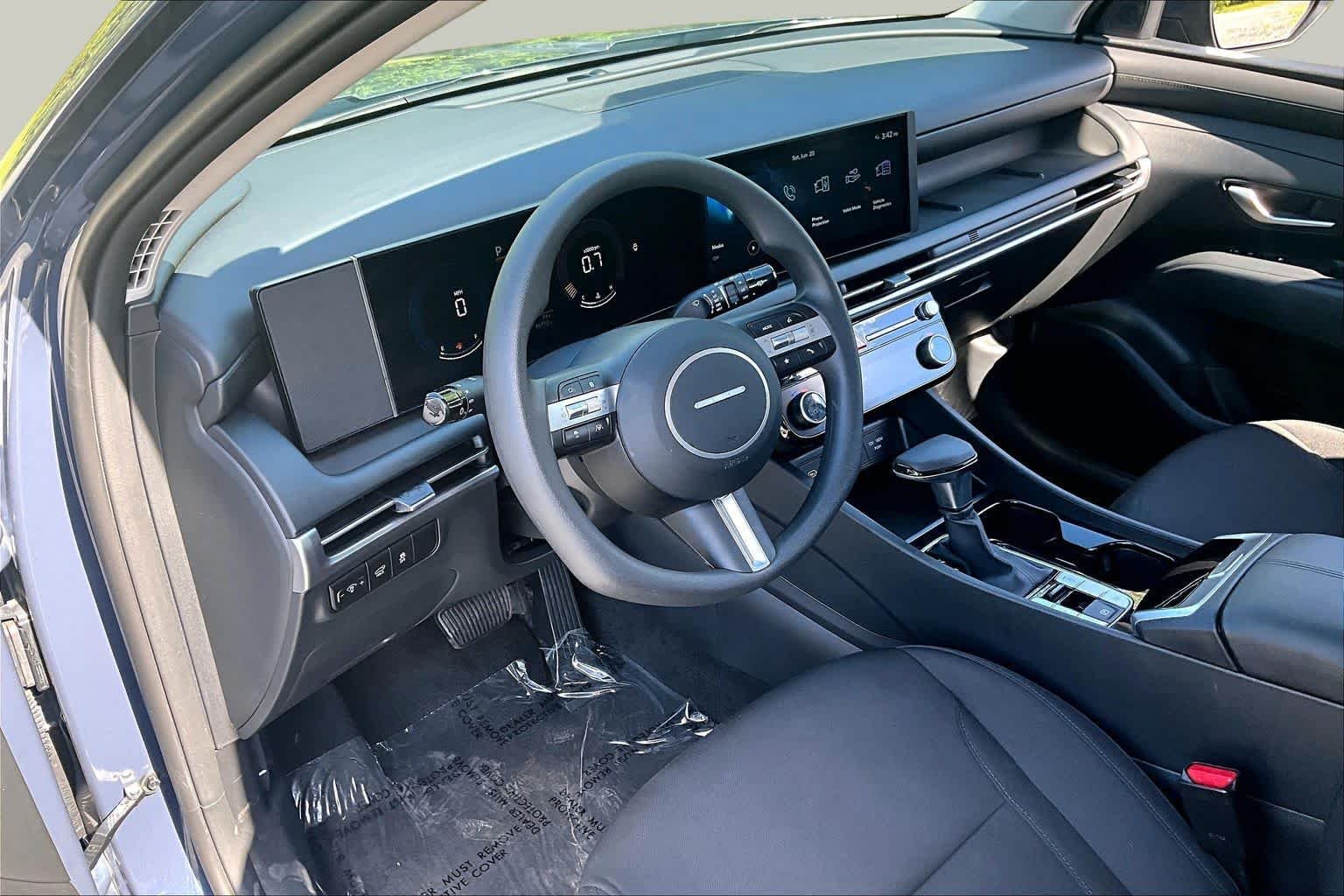 Used 2026 Atlantis Blue Hyundai SEL image 18